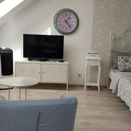 Ohtu Poik Studio In Centre Of