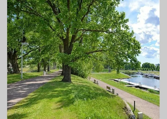 Ohtu Poik In Centre Of Apartamento *