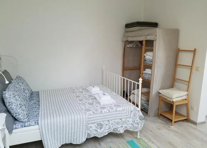 Ohtu Poik In Centre Of Apartamento *