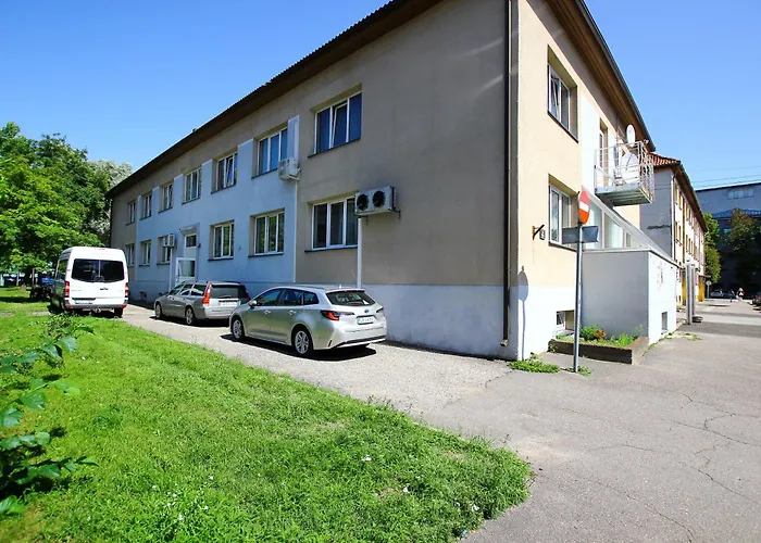 Ohtu Poik In Centre Of Apartamento *